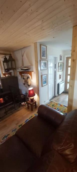 Captain Tom'S. A Cosy Wee House In Lochinver . 로친버 외부 사진